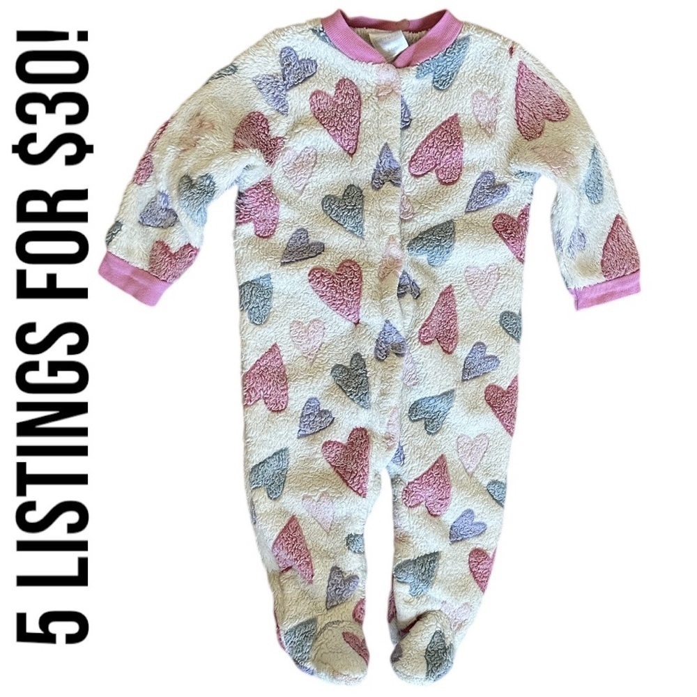 Baby Gear Heart Print Fuzzy Sleep & Play Footies 3-6 months baby girl
